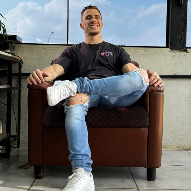 Foto de Cristhofer Pastório - Product Designer e Vibe Coder